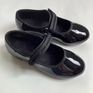 TAP TAP shoes by Dance Class ( Trimfoot) Shiny Black USA size 10.5 NWT